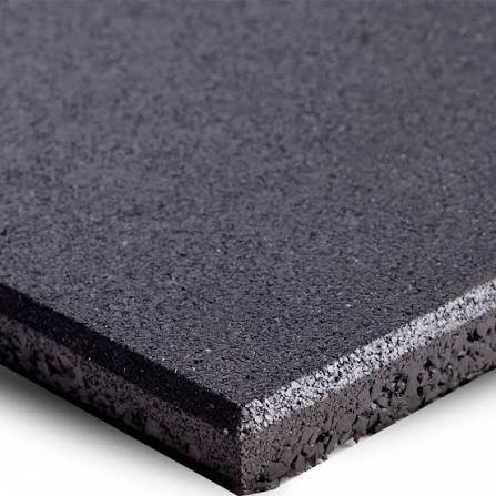 Piso Borracha — textura microgranular antiderrapante